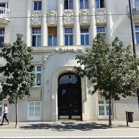 Διαμέρισμα Parliament Corner *